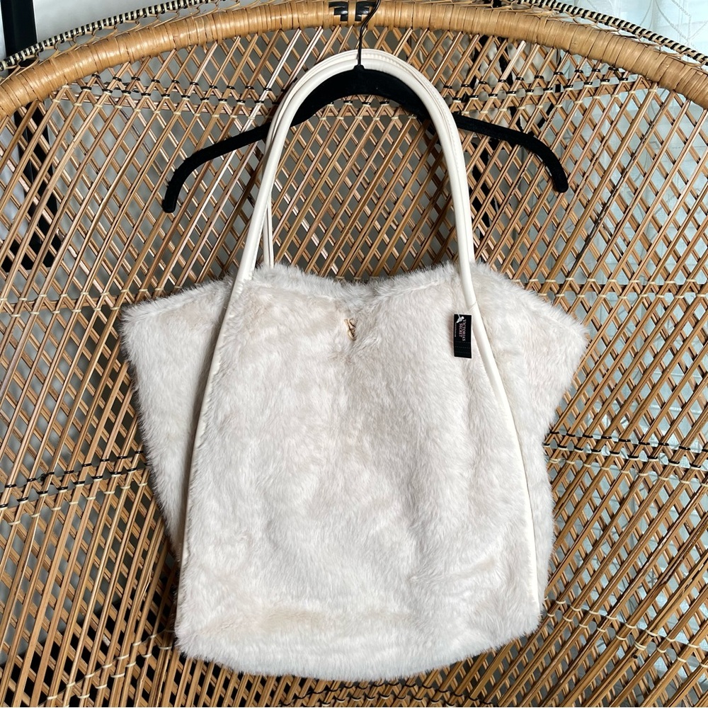 NWT Victoria’s Secret Faux Fur Tote Bag in Ivory